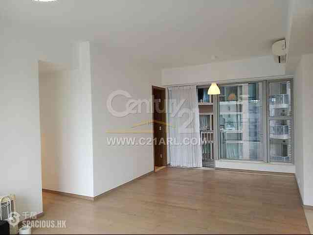 Sai Ying Pun - The Summa Block 1 04
