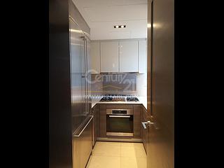 Sai Ying Pun - The Summa Block 1 05