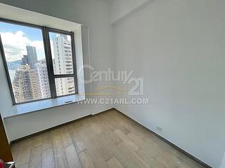 Sai Ying Pun - The Summa Block 1 09