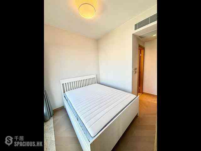 Mid Levels Central - 22A, Kennedy Road 04
