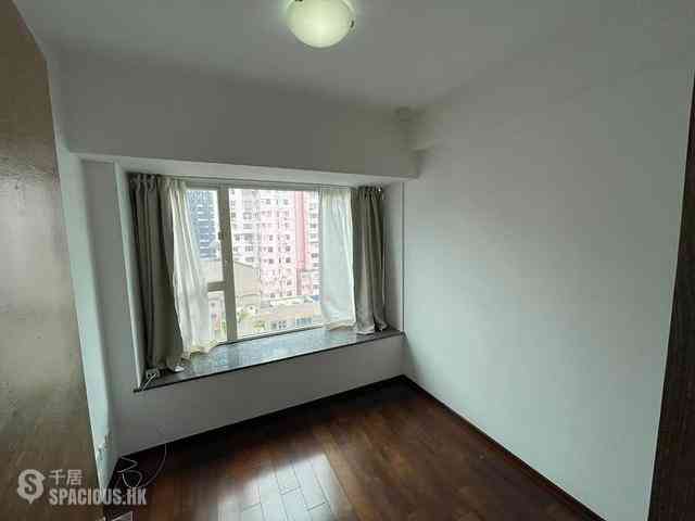 Soho - Centrestage 07