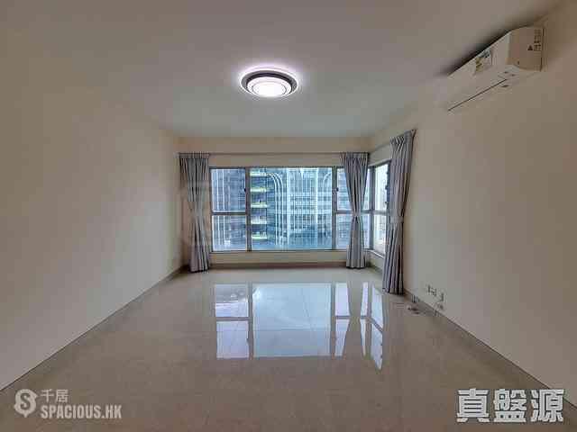 West Kowloon - The Waterfront 02