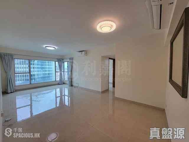 West Kowloon - The Waterfront 01