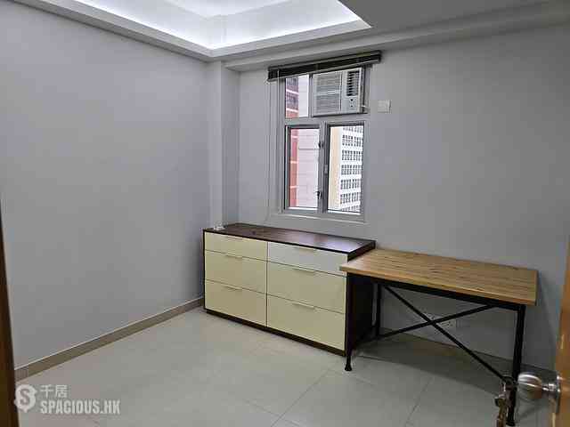 Wan Chai - Wing Cheong Building 02