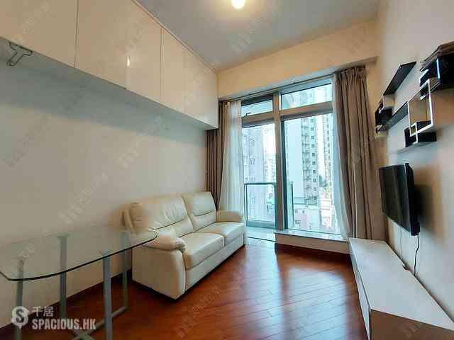 Wan Chai - The Avenue 01