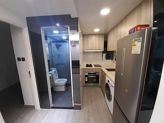 Sheung Wan - Queen's Terrace Block 1 03