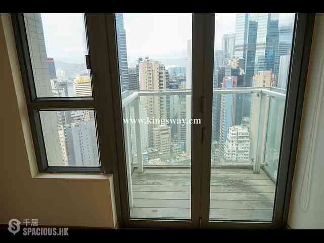 Soho - Centrepoint 04