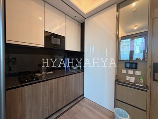 Sai Ying Pun - Two・Artlane 03