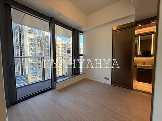 Sai Ying Pun - Des Voeux W Residence 03