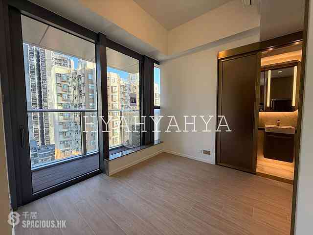 Sai Ying Pun - Des Voeux W Residence 03