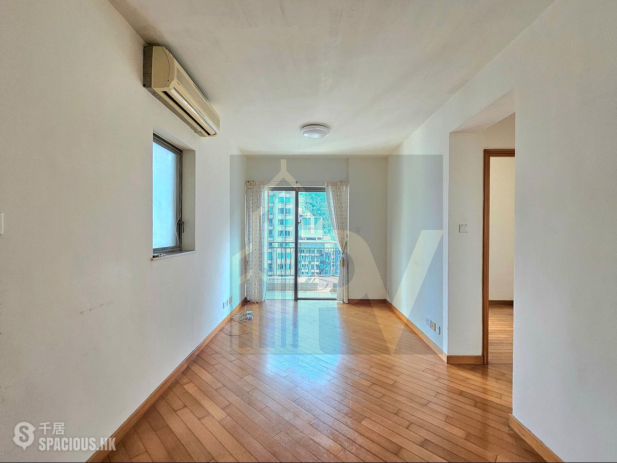 Wan Chai - The Zenith 01