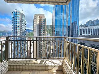 Wan Chai - The Zenith 04