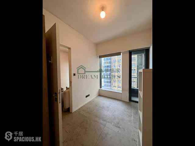 Sai Ying Pun - Bohemian House 03