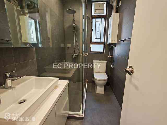 Tai Hang - 5, Wang Fung Terrace 13