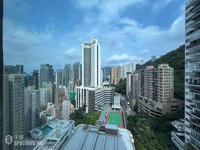 Wan Chai - Royal Court 01