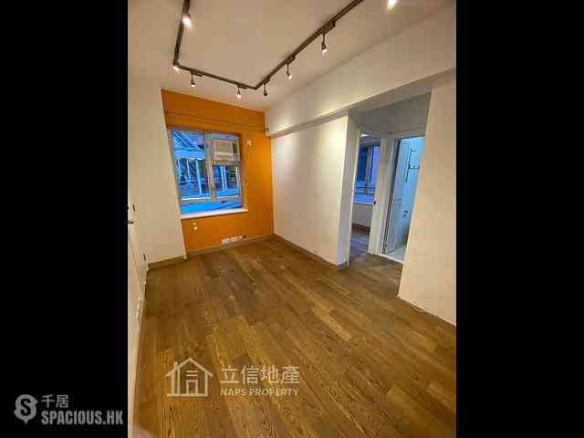 Mid Levels Central - Rich Court 02