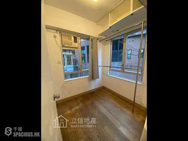Mid Levels Central - Rich Court 05