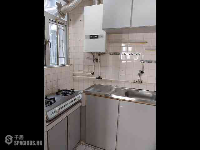 North Point - Chaton House 01