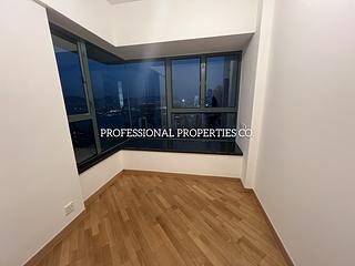 Mid Levels West - 80 Robinson Road 04