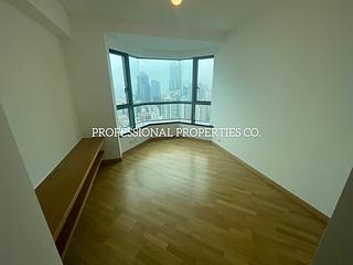 Mid Levels West - 80 Robinson Road 07