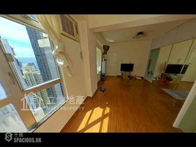 Mid Levels Central - Woodlands Court 05