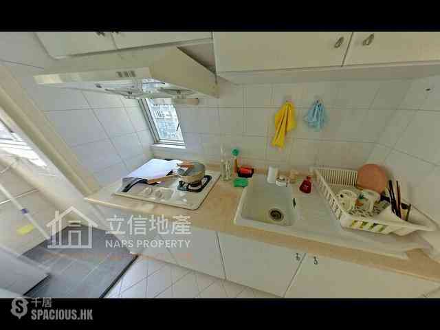 Mid Levels Central - Woodlands Court 06