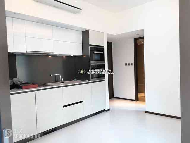 Happy Valley - Regent Hill 03
