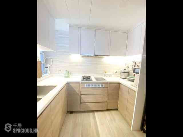 Causeway Bay - Clarke Mansion 07