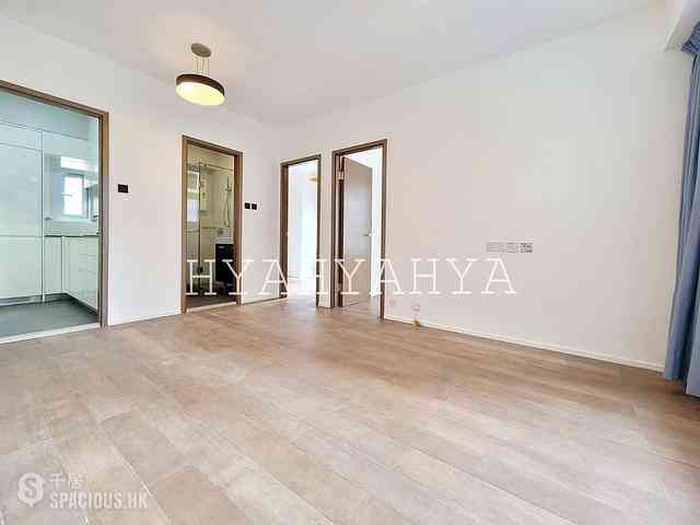 Mid Levels Central - Ying Fai Court 01