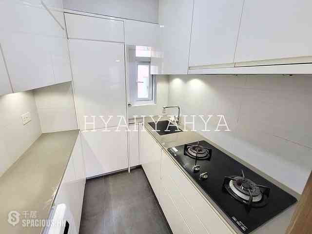 Mid Levels Central - Ying Fai Court 07