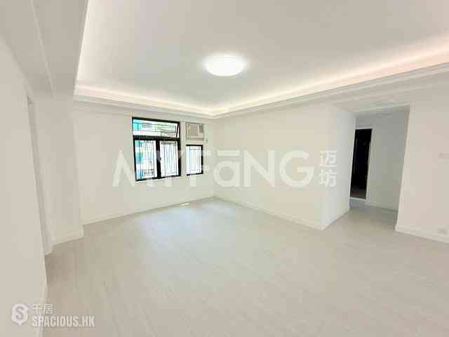 Mid Levels Central - Right Mansion 03