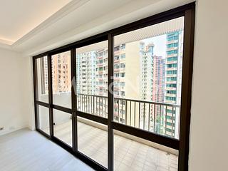 Mid Levels Central - Right Mansion 04