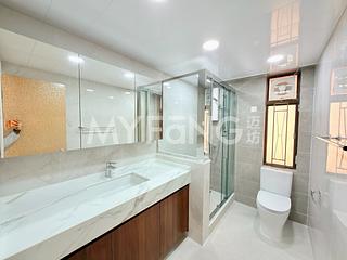 Mid Levels Central - Right Mansion 16