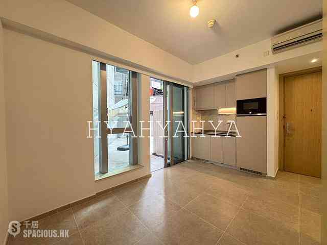 Sai Ying Pun - No.8 Hing Hon Road (Resiglow-Bonham) 01