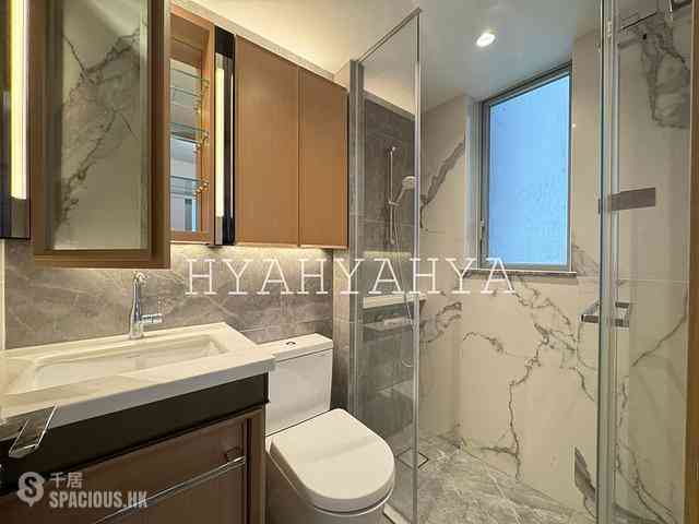 Sai Ying Pun - No.8 Hing Hon Road (Resiglow-Bonham) 04