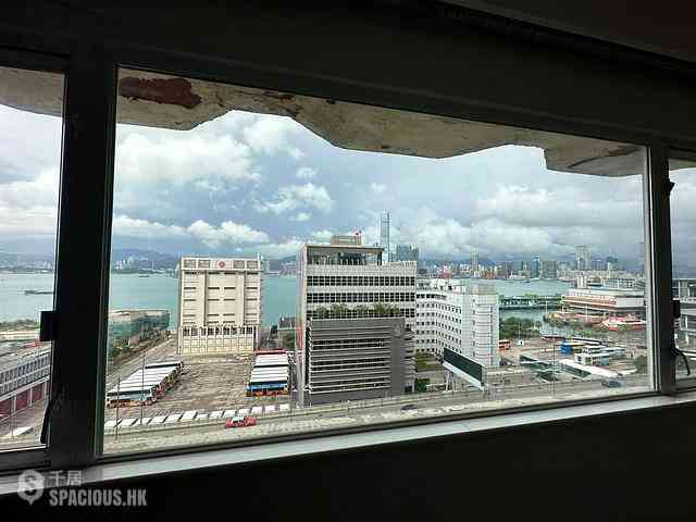 Central - 73, Connaught Road West 04