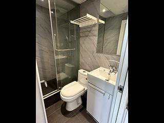 Central - 73, Connaught Road West 10