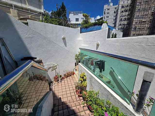 Repulse Bay - Repulse Bay Belleview Garden 06
