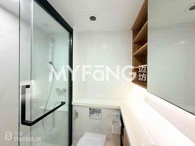 Soho - Centrestage 12
