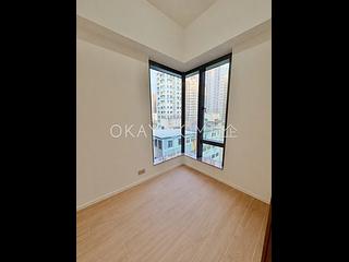Sai Ying Pun - Des Voeux W Residence 02