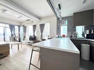 Causeway Bay - Hoi Deen Court 02