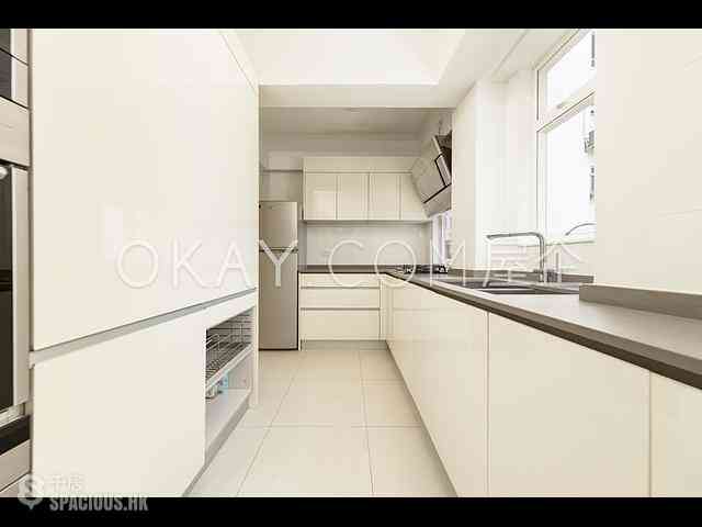 Mid Levels Central - Merry Court 04