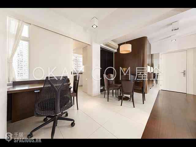 Mid Levels Central - Merry Court 14