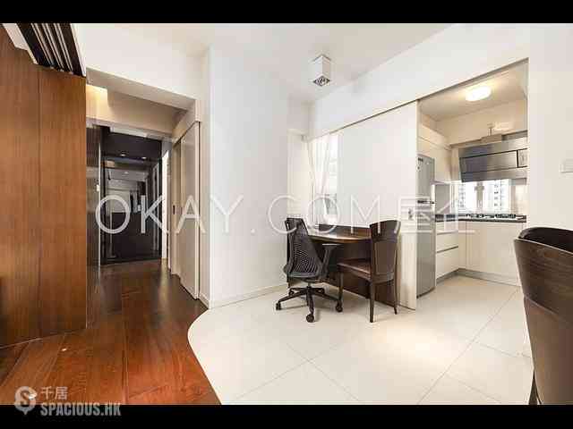 Mid Levels Central - Merry Court 15