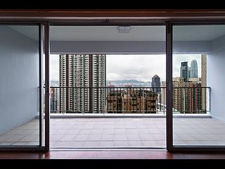 Mid Levels West - Fairmont Gardens 02