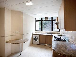 Mid Levels Central - Fairlane Tower 04