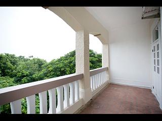Pok Fu Lam - Felix Villas 03