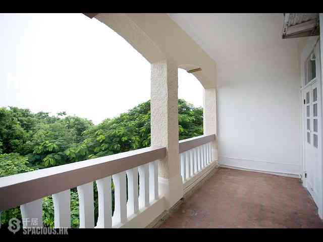 Pok Fu Lam - Felix Villas 03
