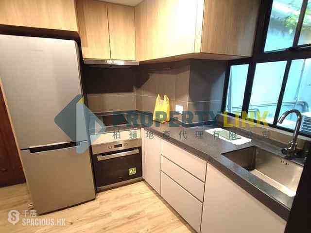 Sheung Wan - 256-258, Hollywood Road 10