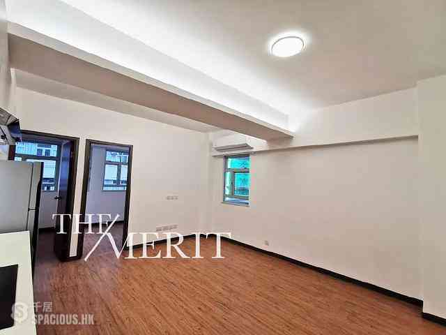 Wan Chai - Hang Tak Building 04